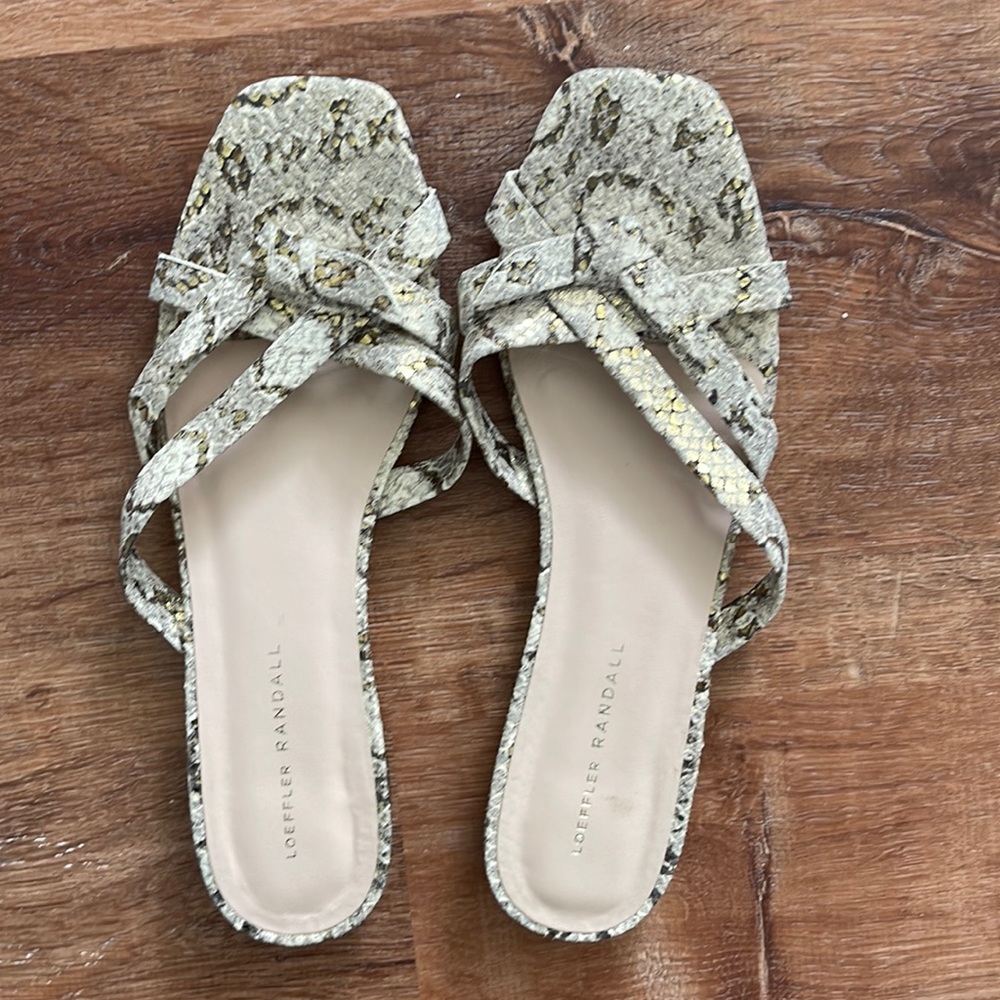 EUC Loeffler Randall sandals size 9.5